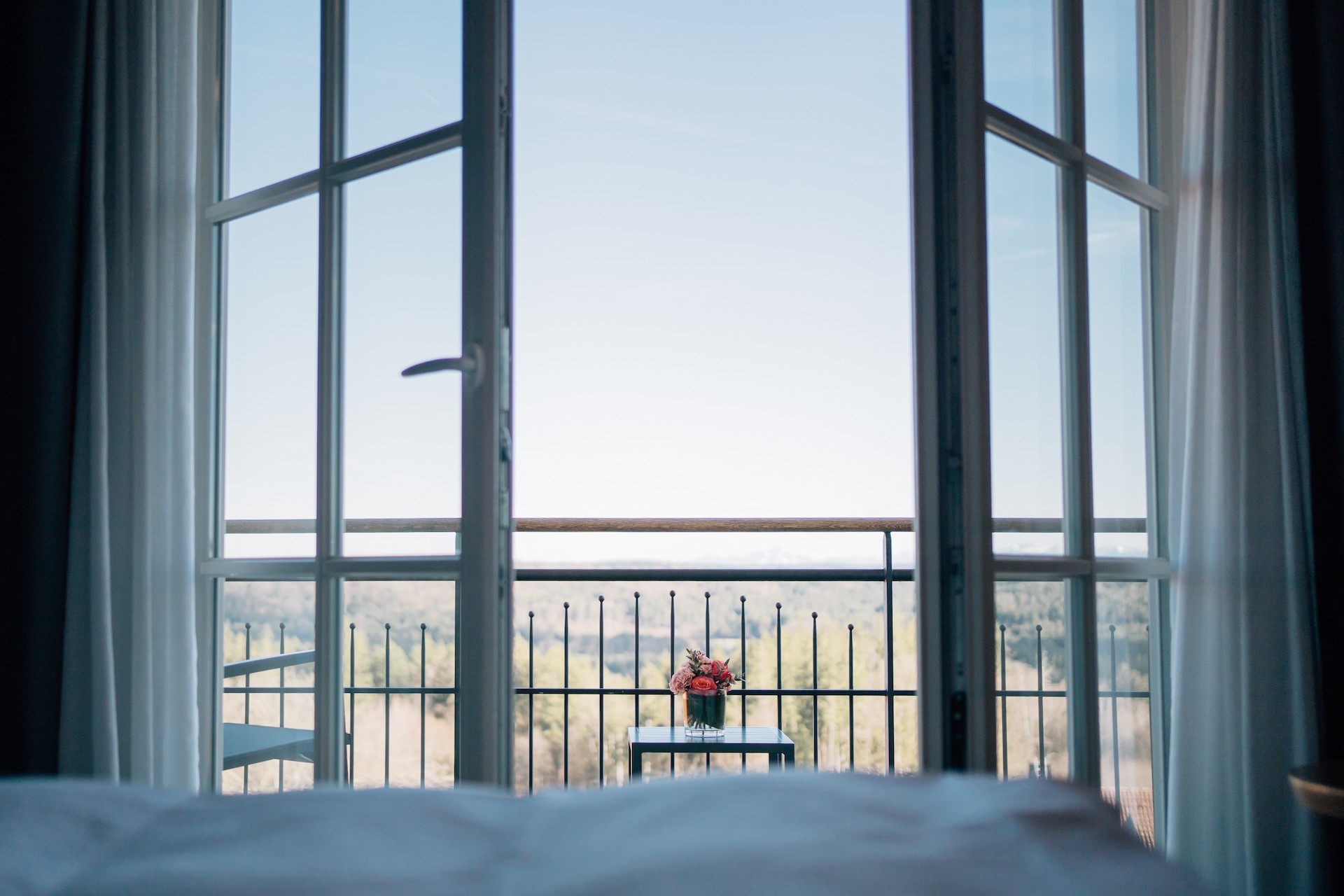 Deluxe Zimmer im Hotel Klostermeier in Icking mit Alpenblick